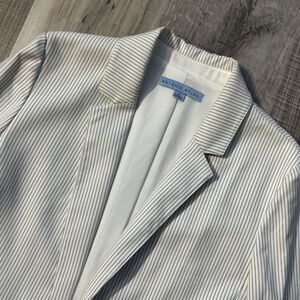 Antonio Melani Open Front Jacket Size 6 Ivory w/ Gray Stripe Business Casual